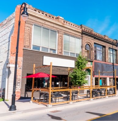 small restaurant in downtown macon